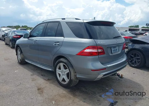 2015 Mercedes-Benz Ml 400 4Matic z USA, uszkodzony, nr VIN 4JGDA5GB1FA509855